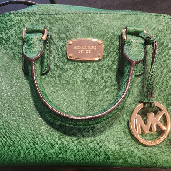 Michael Kors Green Bag - Picture 3 of 10
